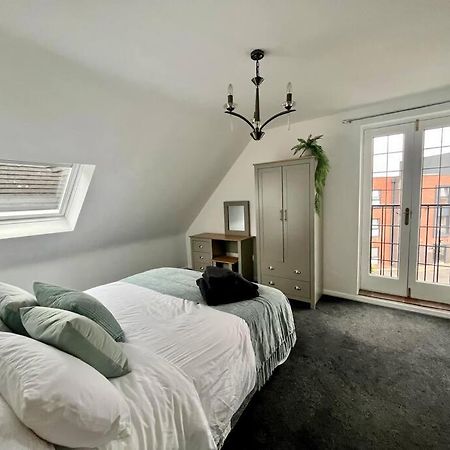 Bs - Luxury Top Floor 4 Bed Apartment With Garage In Town Centre - No Lift Stratford-upon-Avon Eksteriør bilde